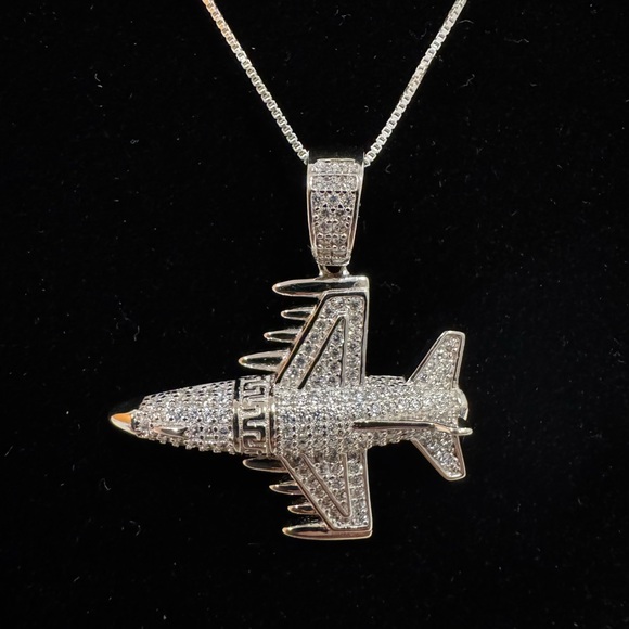 SOLD‼️Swarovski Crystal Airplane 925 Sterling Silver Necklace - Picture 3 of 11